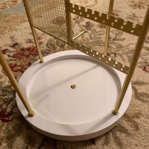 Rotating Jewelry Display Stand - Picture 6 of 8